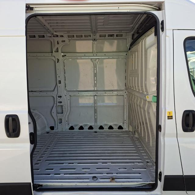 FIAT DUCATO 33 MH2 2.3MJ FURG.P. MEDIO T.ALTO 3 P.2020