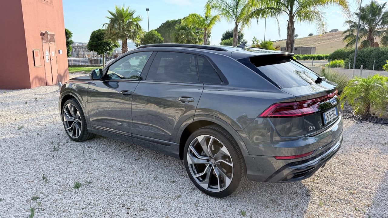Audi Q8 50 TDI 286 CV quattro tiptronic Sport