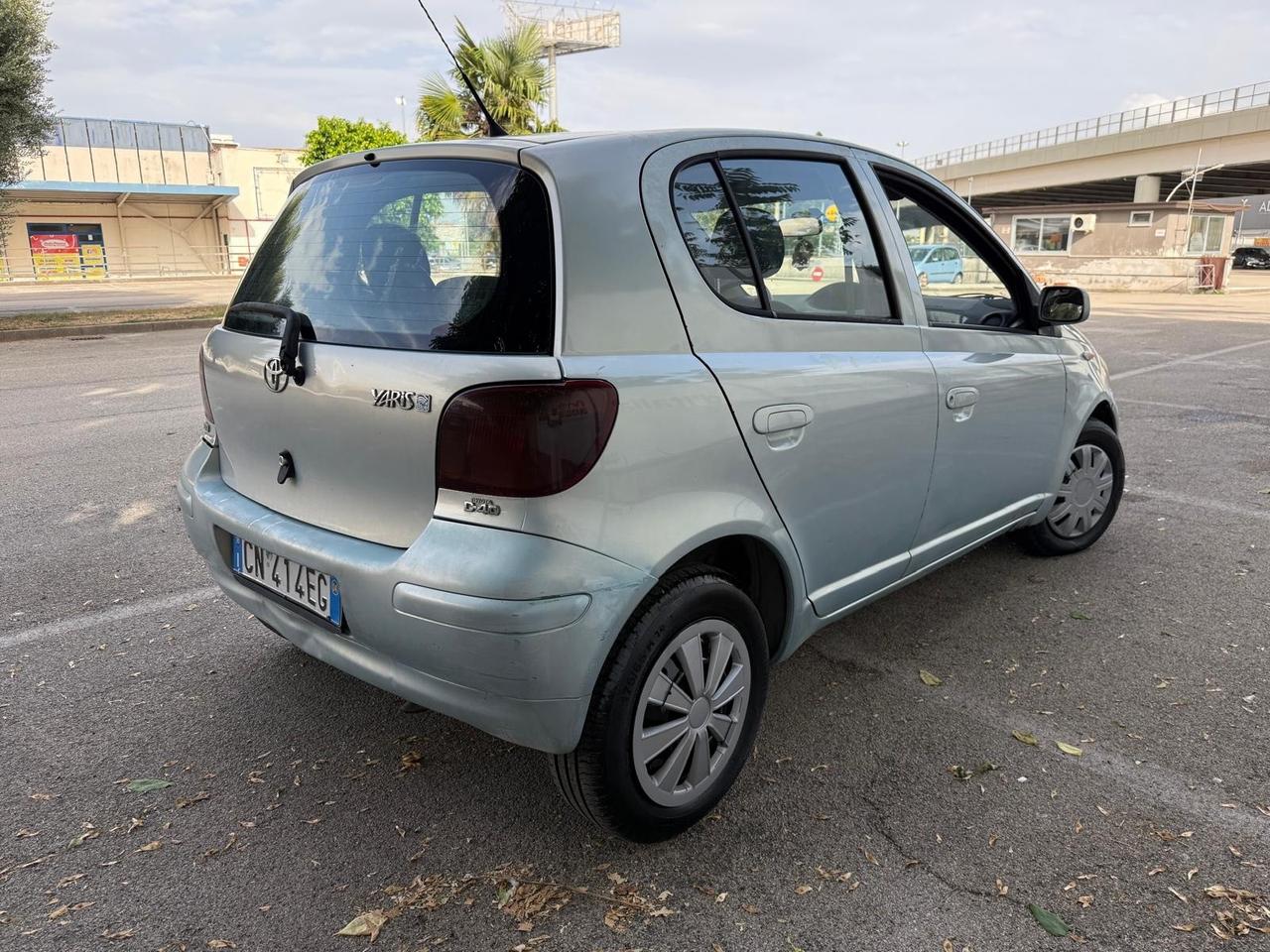 Toyota Yaris 1.4 tdi D-4D cat 5 porte 75cv