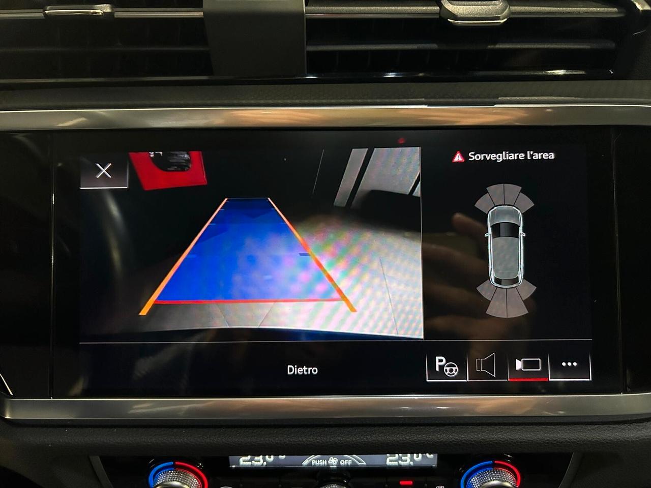 Audi Q3 45 TFSI e S tronic Business