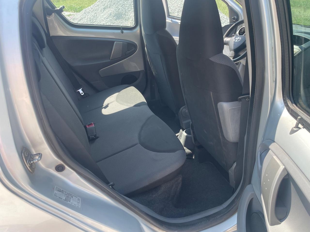 Toyota Aygo 1.0 12V VVT-i 5 porte Sol