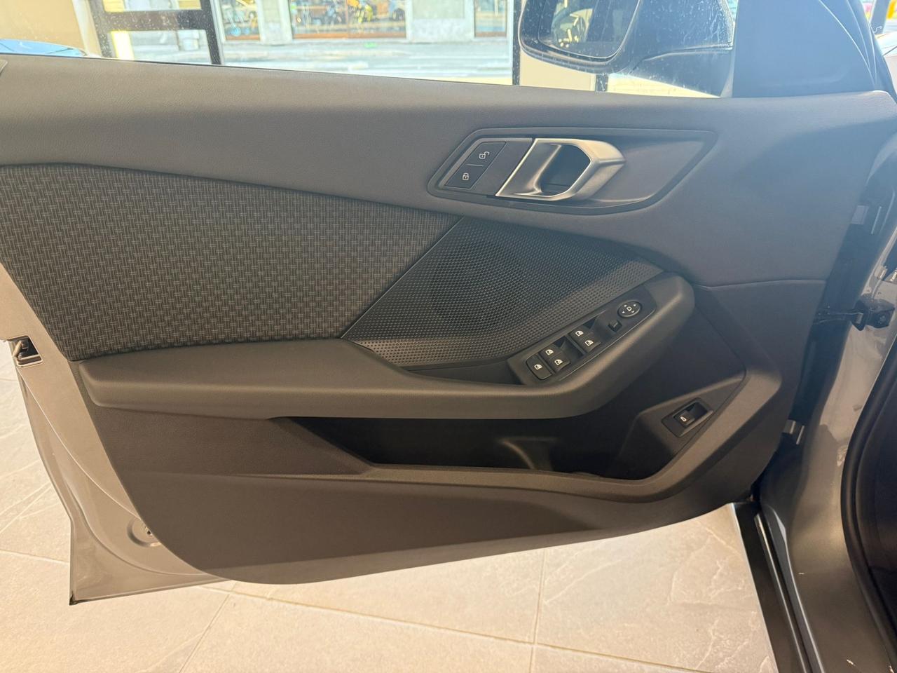 Bmw 118 118i 5p. Business Advantage