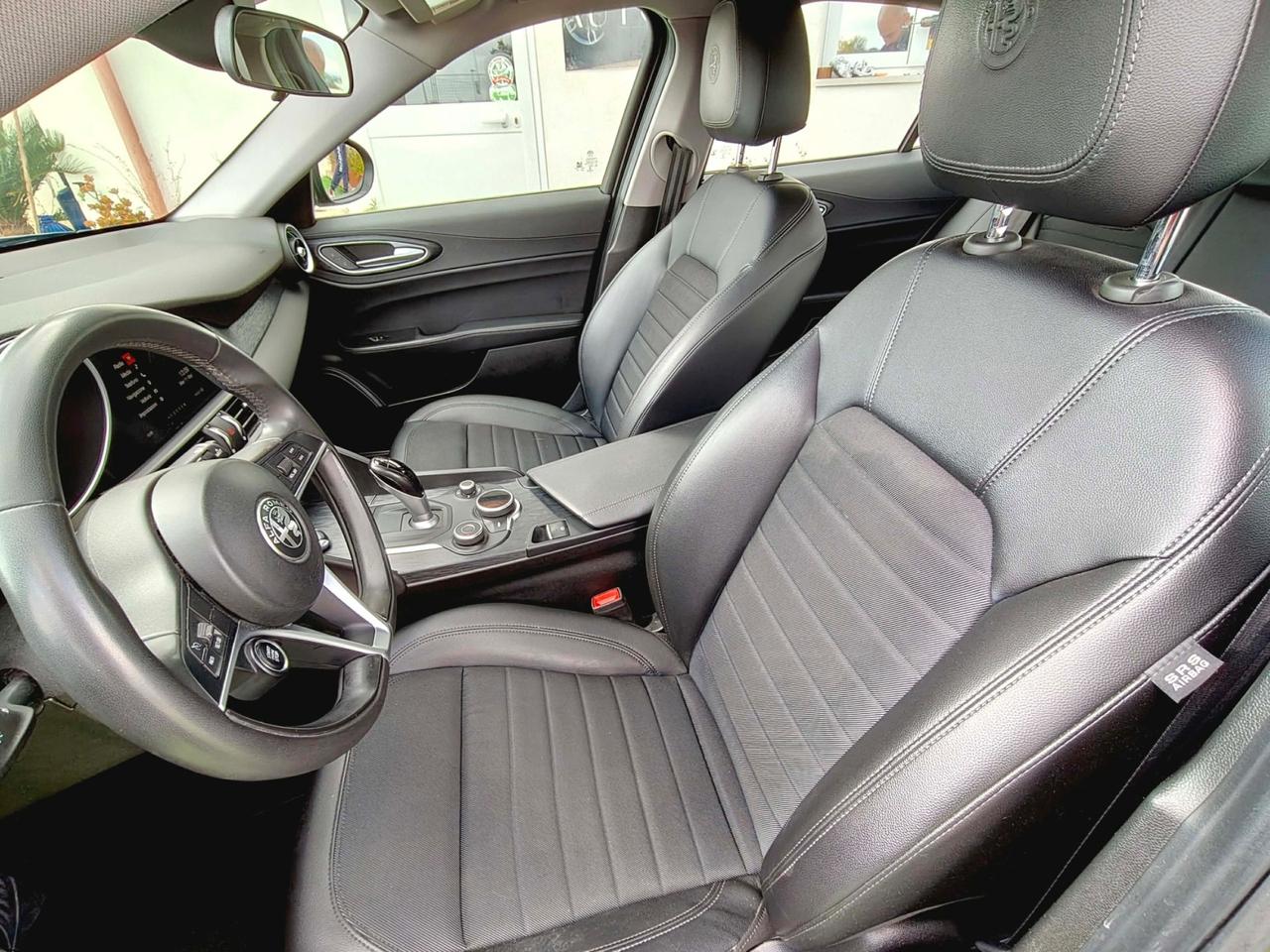 Alfa Romeo Giulia 2.2 Turbodiesel 160 CV AT8 Super - 2020