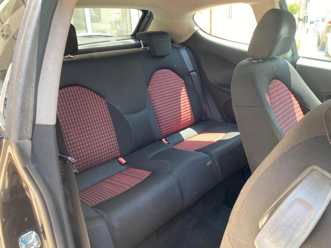 Alfa Romeo MiTo 1.6 JTDm 16V Distinctive Sport Pack