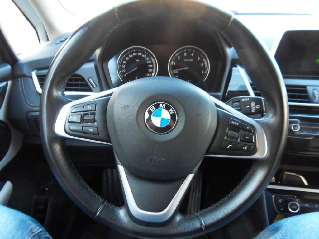 Bmw 2er Active Tourer 225xe iPerformance Business aut.