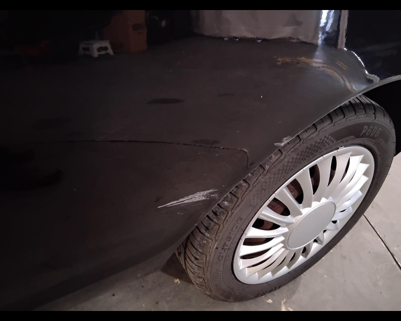 LANCIA Ypsilon II 2007 - Ypsilon 1.2 8v New Oro (oro)