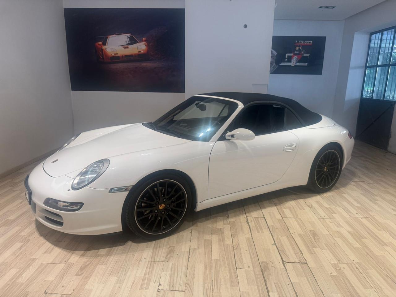 Porsche 911 Carrera Cabriolet