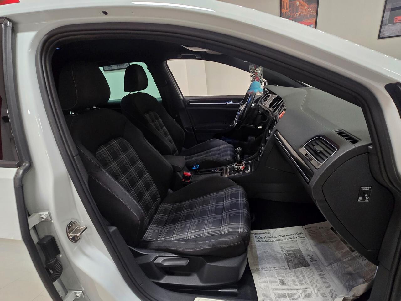 Volkswagen Golf GTD 2.0 TDI 5p. BlueMotion Technology