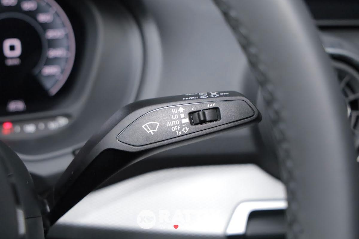 Audi Q2 35 1.5 tfsi Business Advanced s-tronic