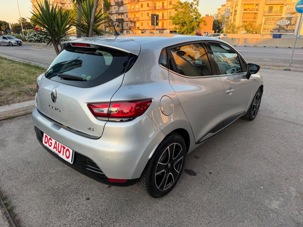 Renault Clio 1.5 dci 75 cv 2016 Navig Retrocamera