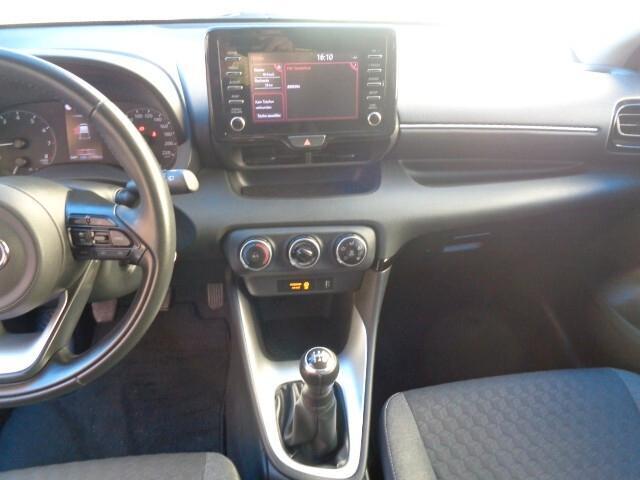 Toyota Yaris 1.0 5 porte Active 72 CV OK NEOPATENTATI