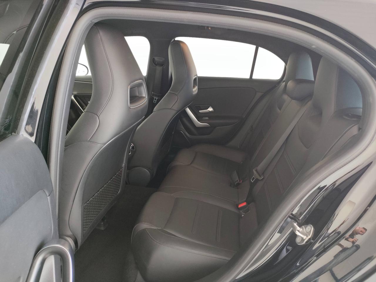 Mercedes-Benz Classe A - W177 2018 - A 180 d Sport auto