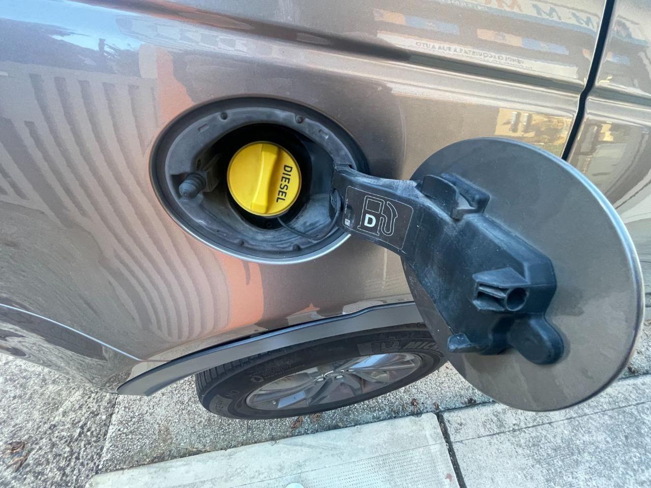 LAND ROVER Discovery Sport 2.0 TD4 150 CV HSE gancio traino