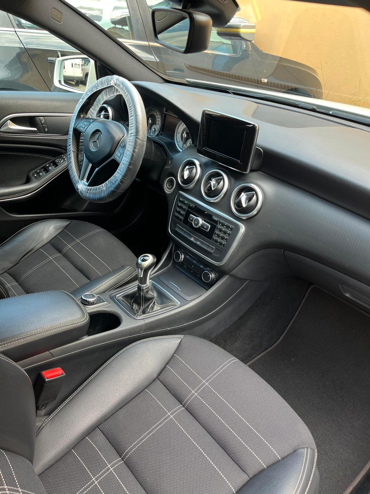 Mercedes-benz A 180 A 180 d