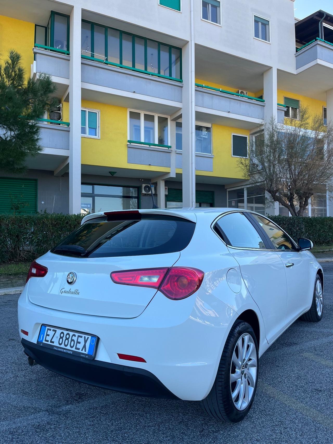 Alfa Romeo Giulietta 1.6 JTDm-2 105 CV Exclusive