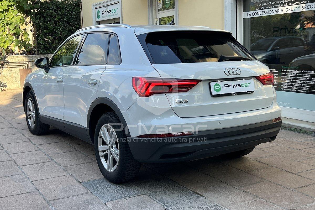 AUDI Q3 35 TDI S tronic Business