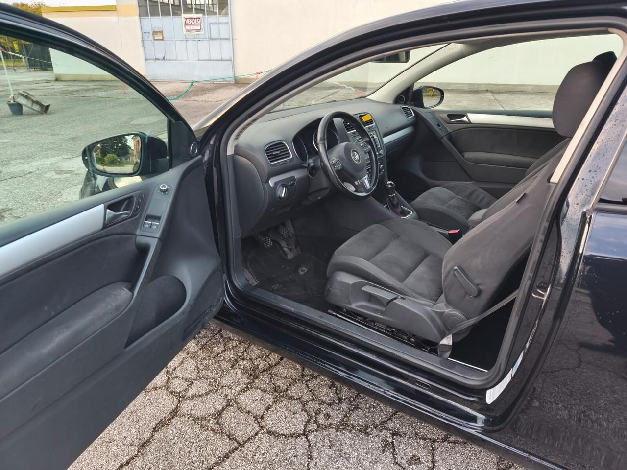 Volkswagen Golf 1.6 TDI 3p. Highline Accetto Permute