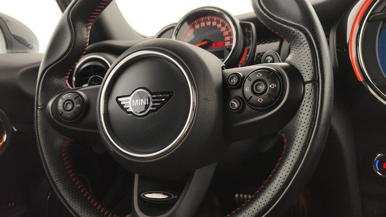 MINI Mini IV F56 2018 3p - Mini 3p 2.0 Cooper SD Hype auto