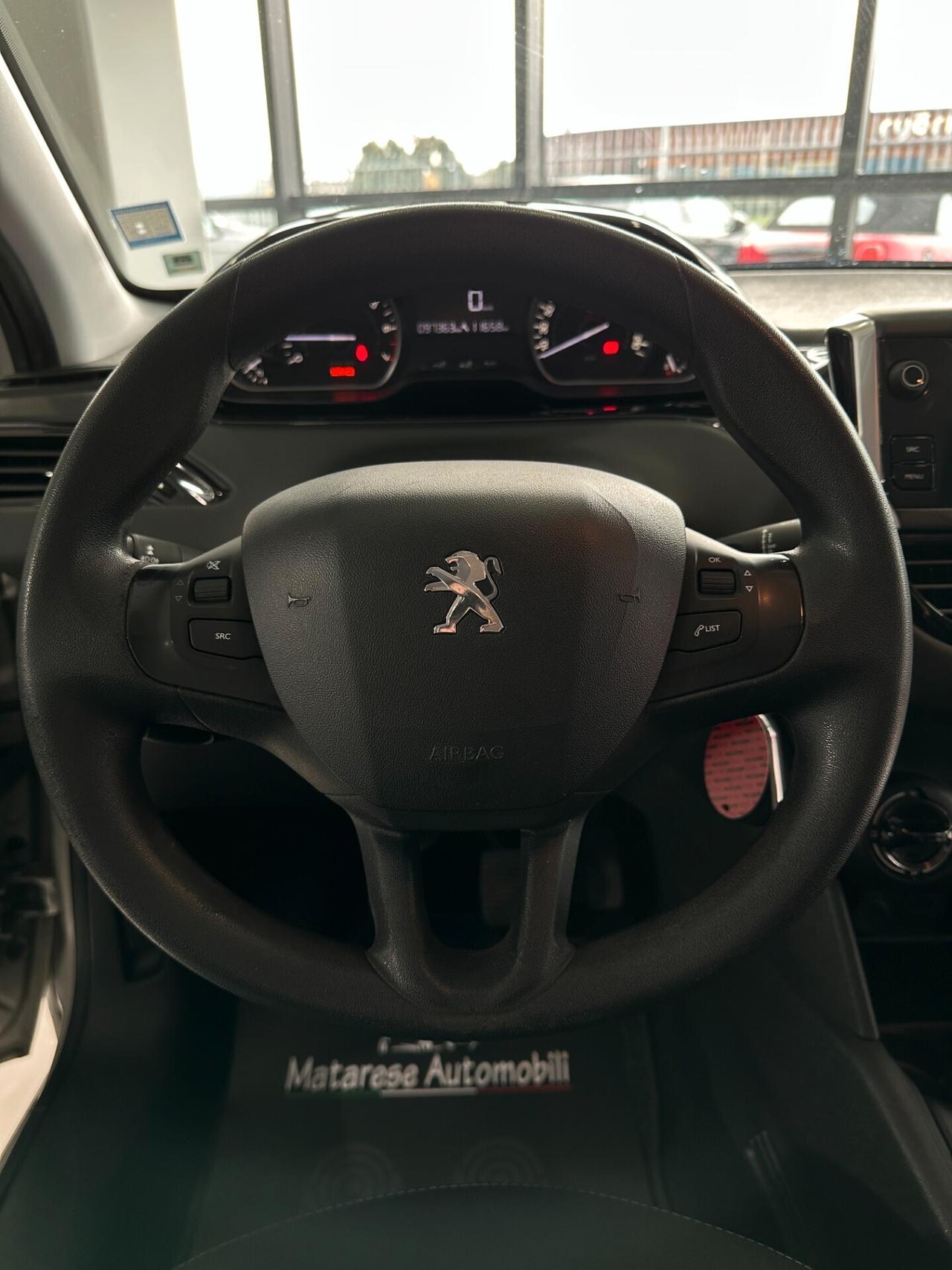 Peugeot 208 1.2 82cv NEOPATENTATO Sensori Finanziabile