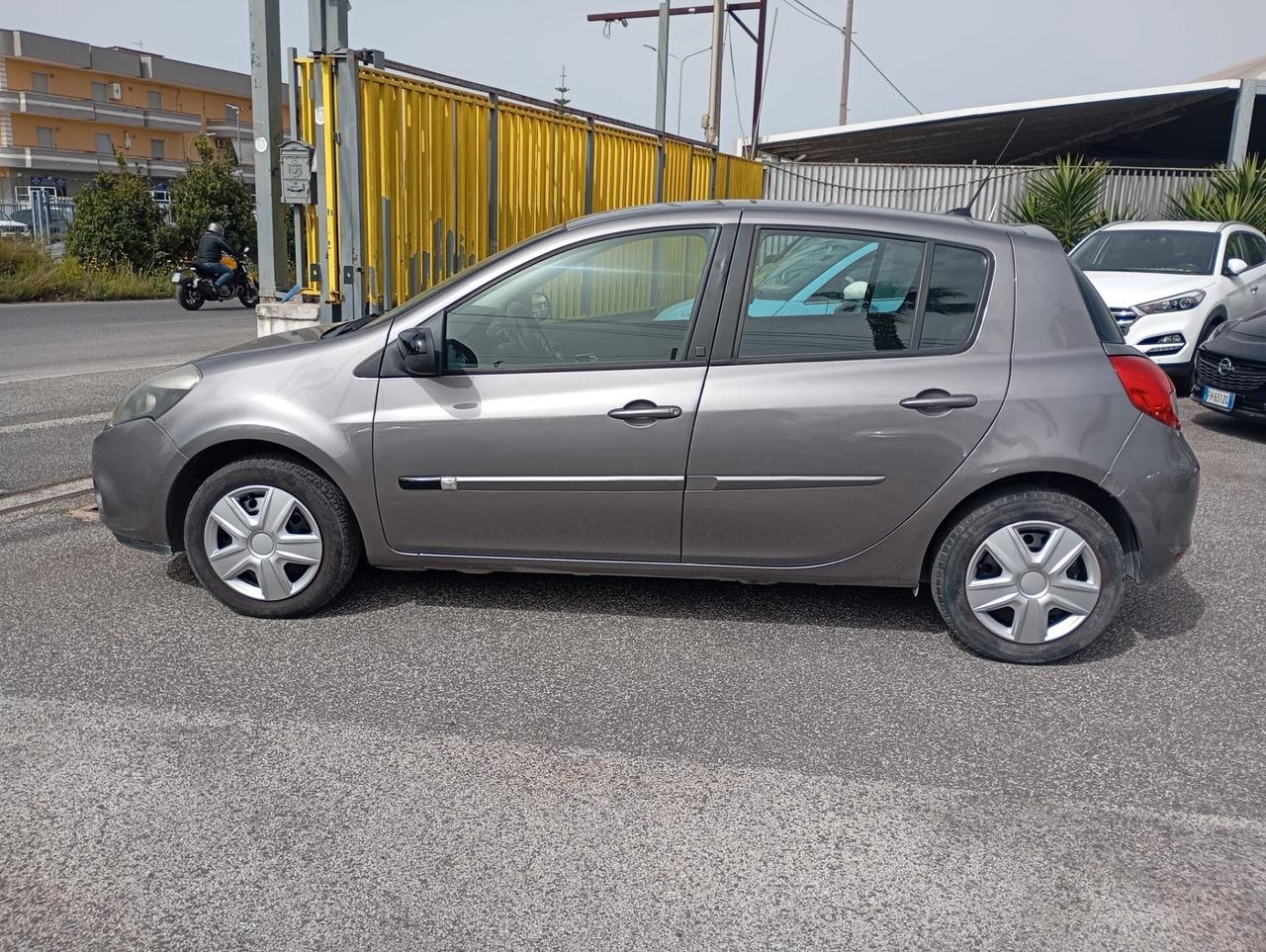 Renault Clio 1.2 16V 5 porte 20th Anniversario