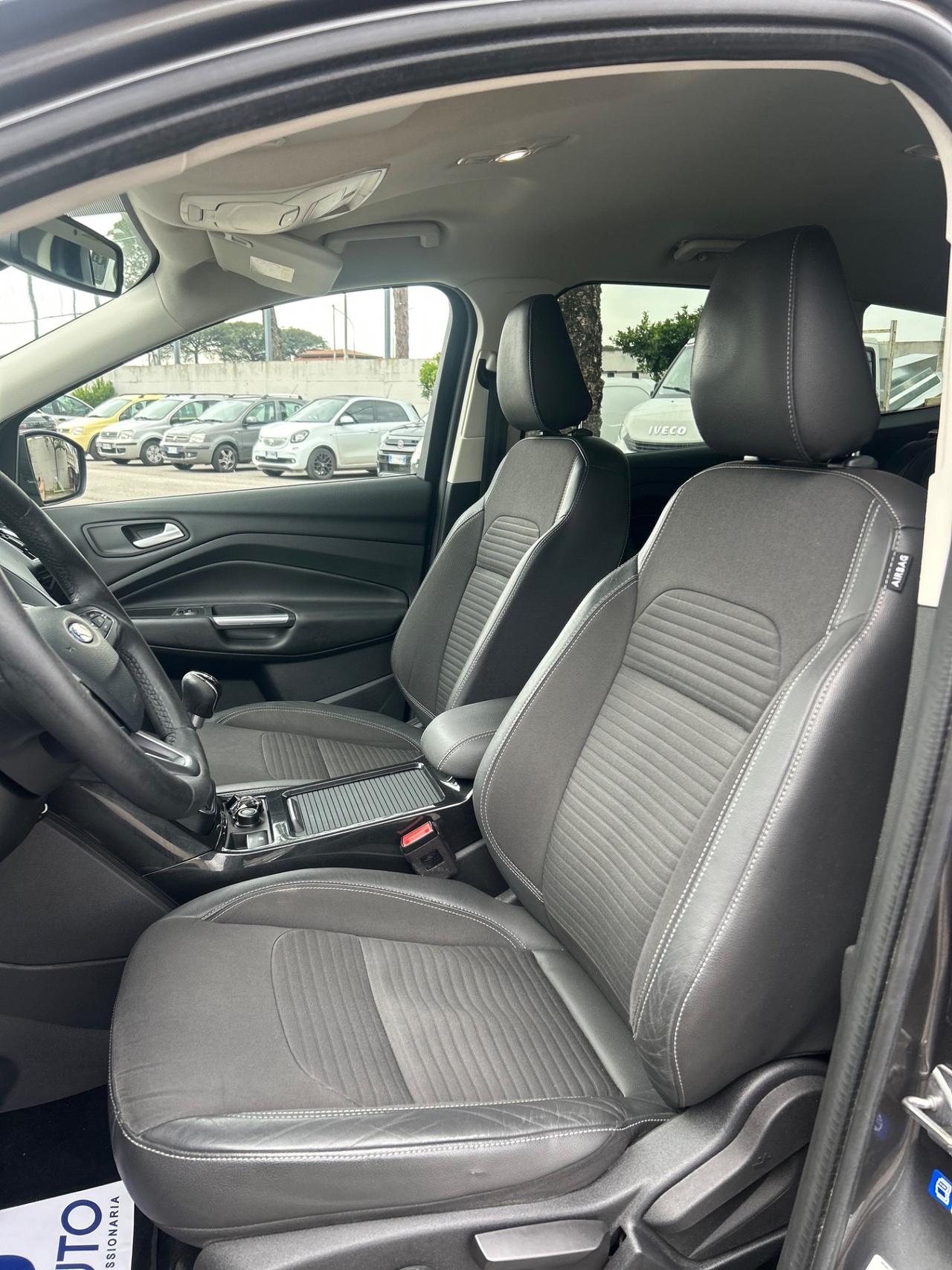 Ford Kuga 1.5 TDCI 120 CV Titanium