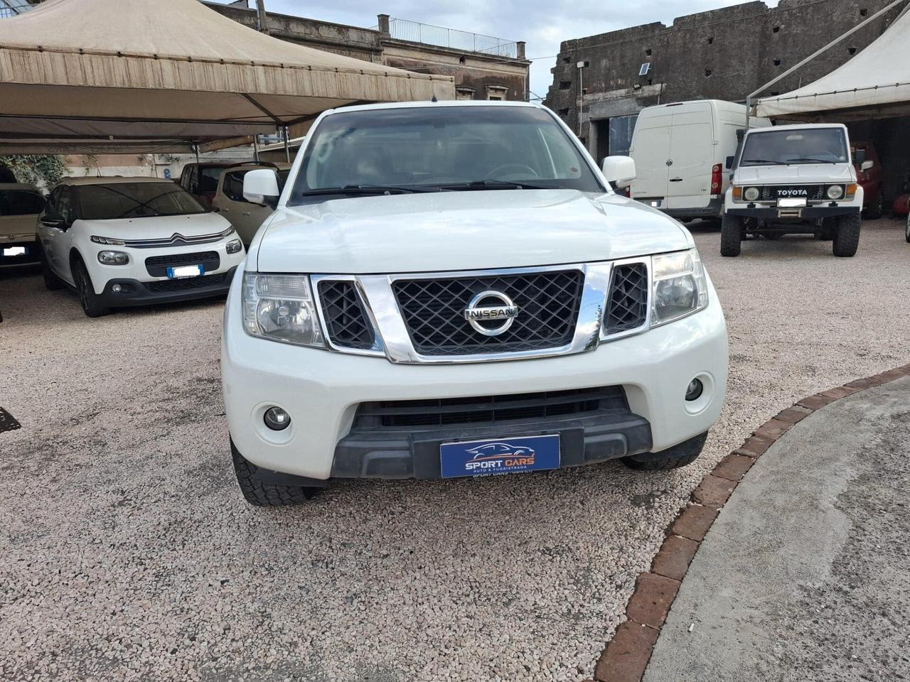 Nissan Navara 2.5 dCi 190CV 4 porte Double Cab XE