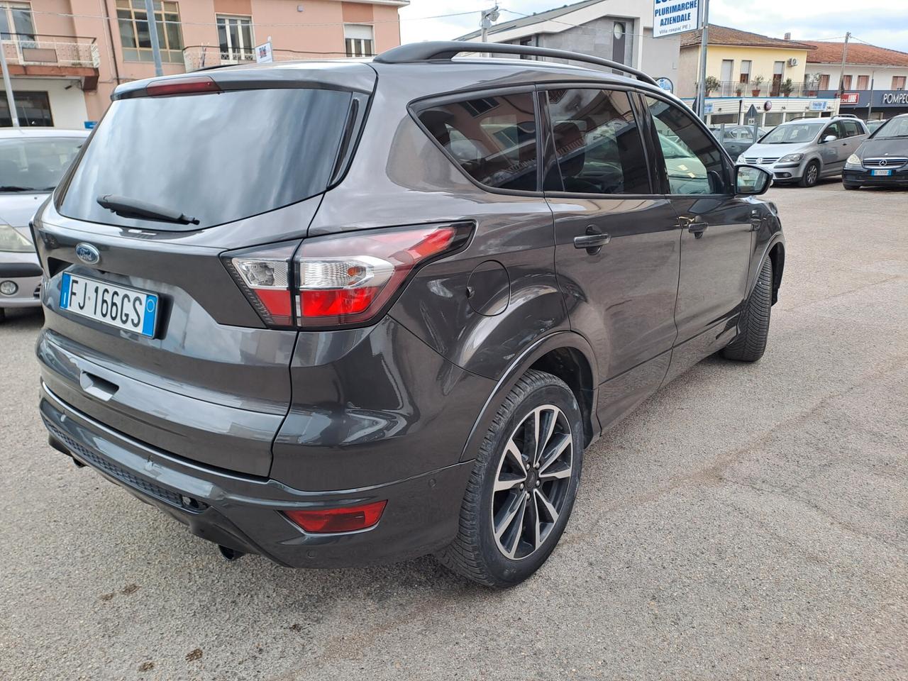Ford Kuga 1.5 TDCI 120 CV S&S 2WD Titanium
