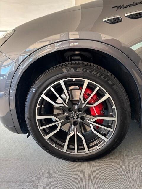 Maserati Grecale MHEV 330 CV AWD Modena
