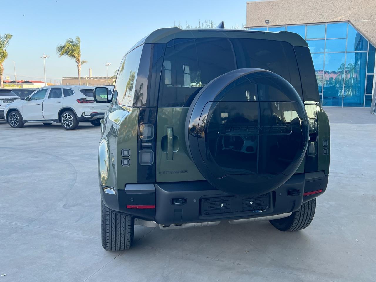 Land Rover Defender 90 3.0D I6 200 CV AWD Auto X-Dynamic SE - possibilità noleggio no scoring