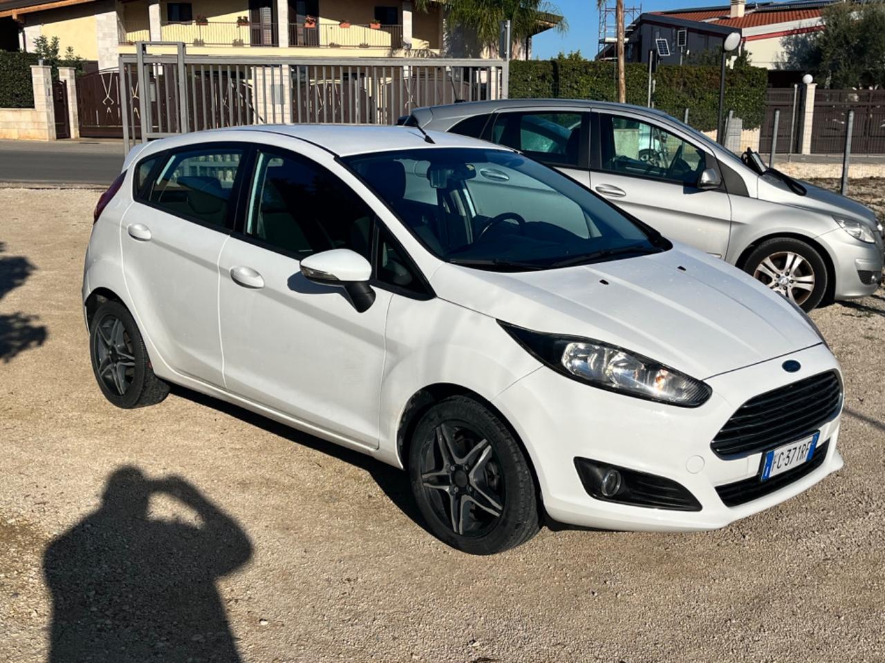 Ford Fiesta 1.5 TDCi 75CV 5 porte Black & White Edition