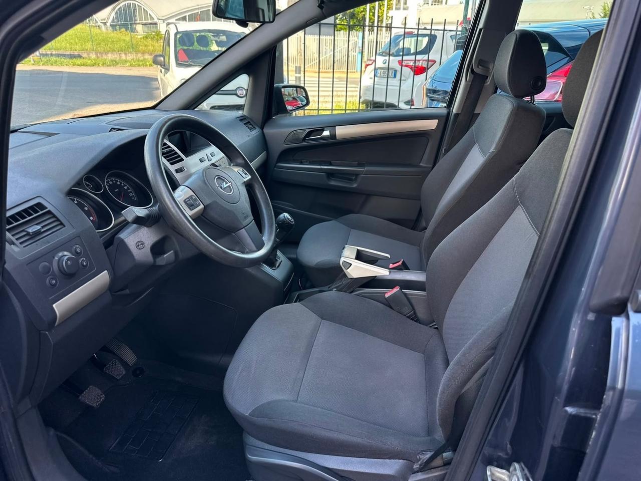 Opel Zafira 1.9 CDTI 120CV aut. Cosmo