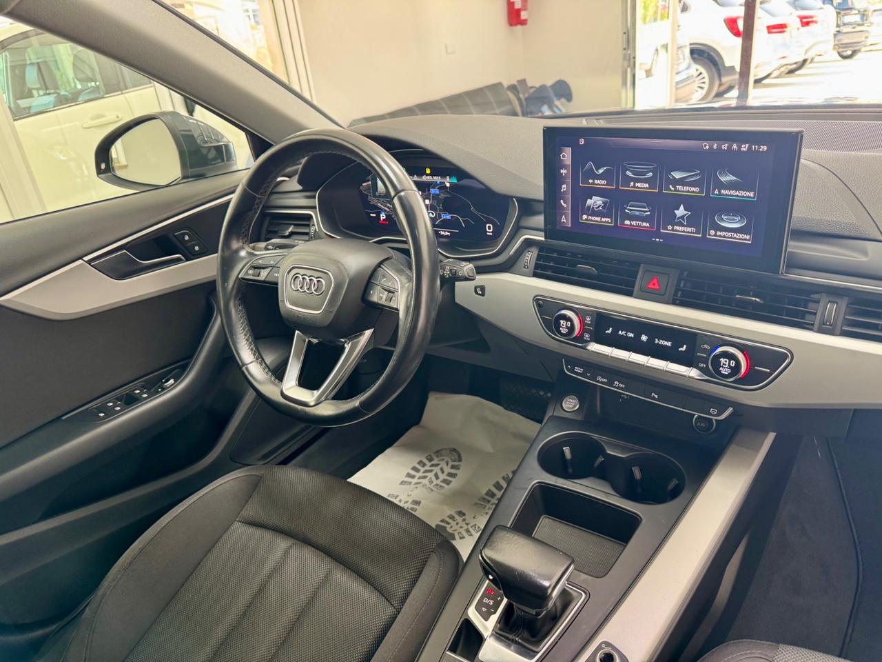 Audi A4 35 TDI/163 CV S tronic Business Advanced