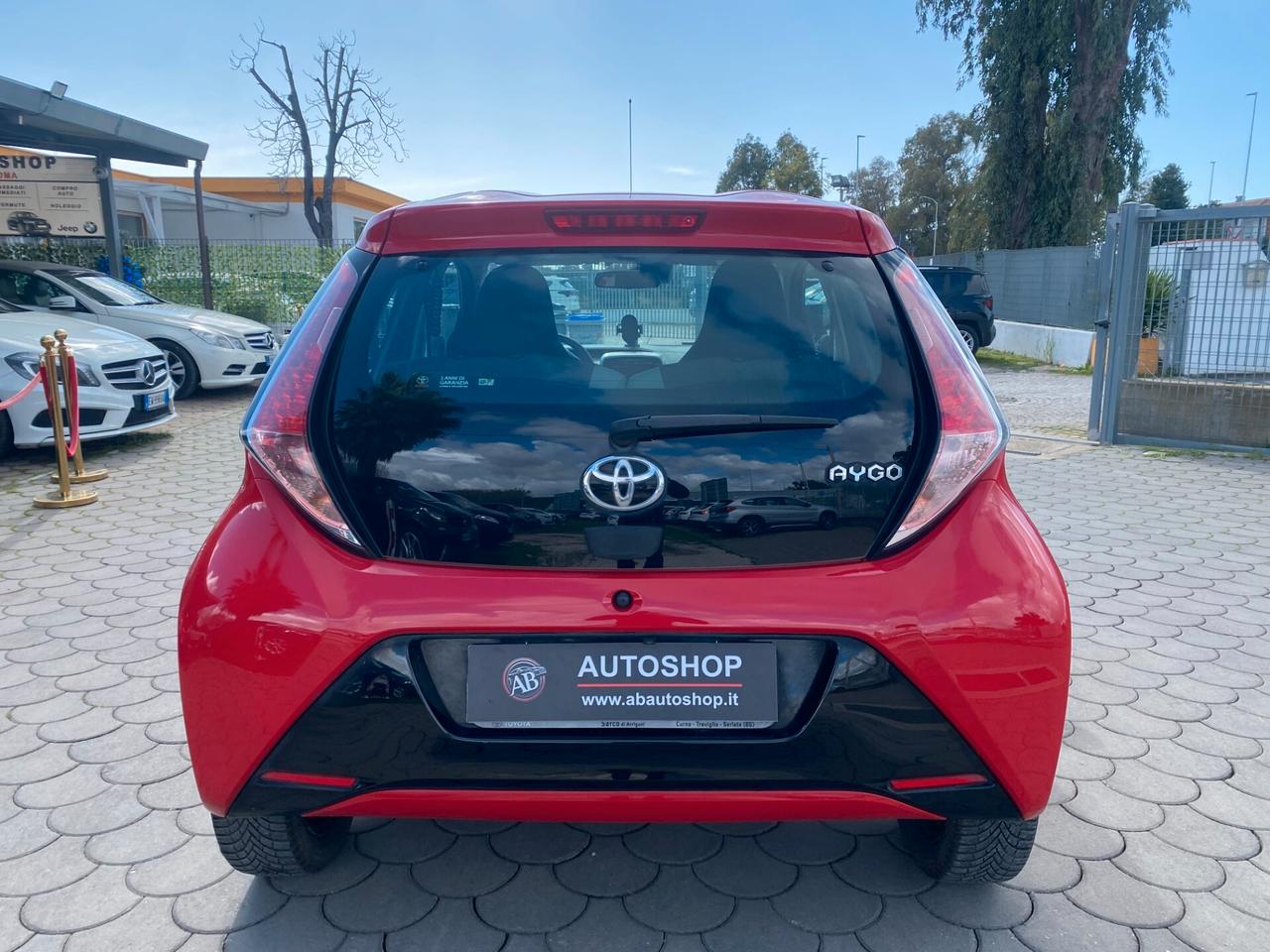 TOYOTA - Aygo - 1.0 VVT-i 69 CV x-play - UNIPRO. -