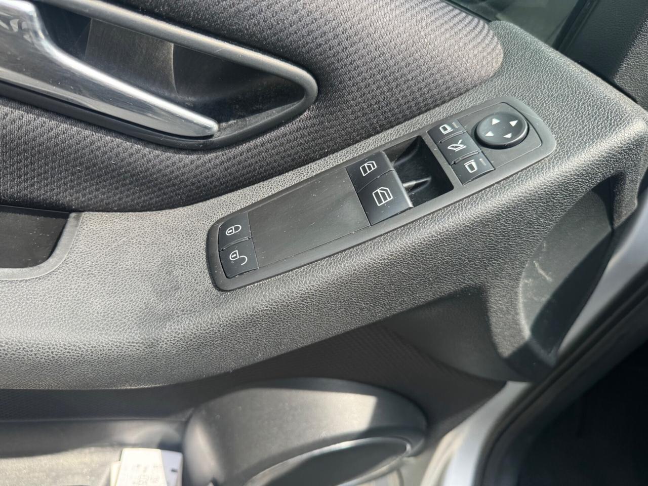 Mercedes-benz B 180 B 180 CDI Premium 2011