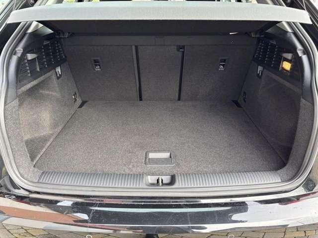 Audi Q2 30 TFSI Business Design CAM-NAVI-17"