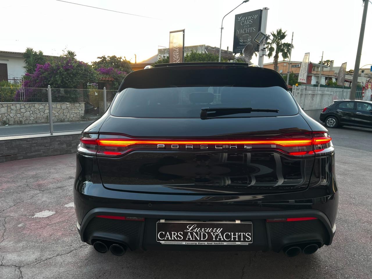 Porsche Macan 2.0 265- TOTAL BLACK-TETTO-2022