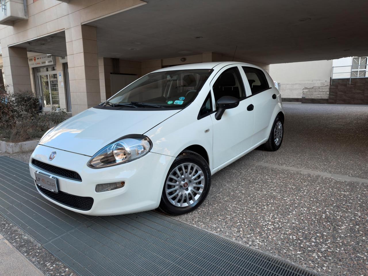 Fiat Punto 1.3 MJT II S&S 95 cv 5 porte Street