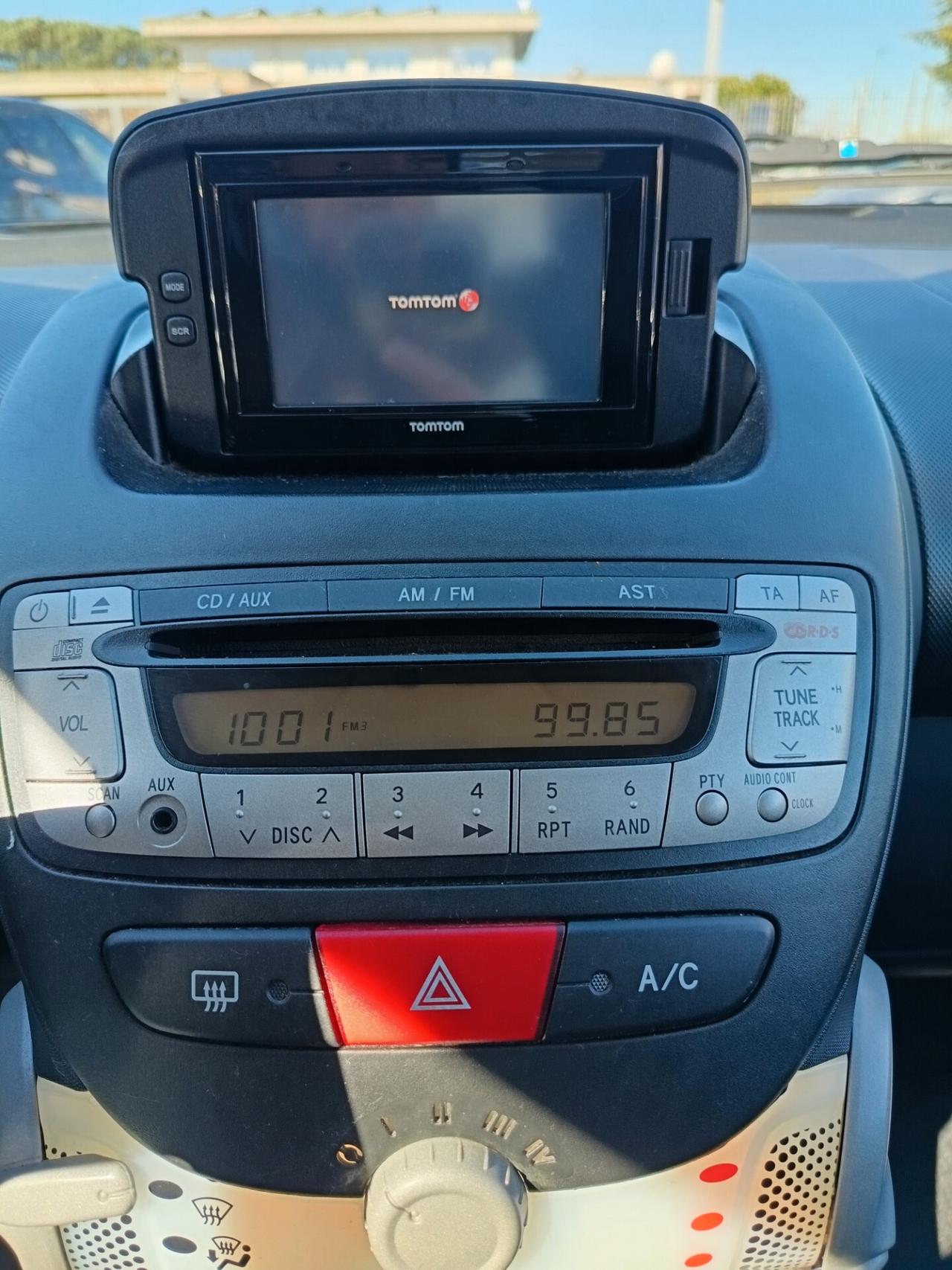 Toyota Aygo 1.0 12V VVT-i 5 porte Active Connect