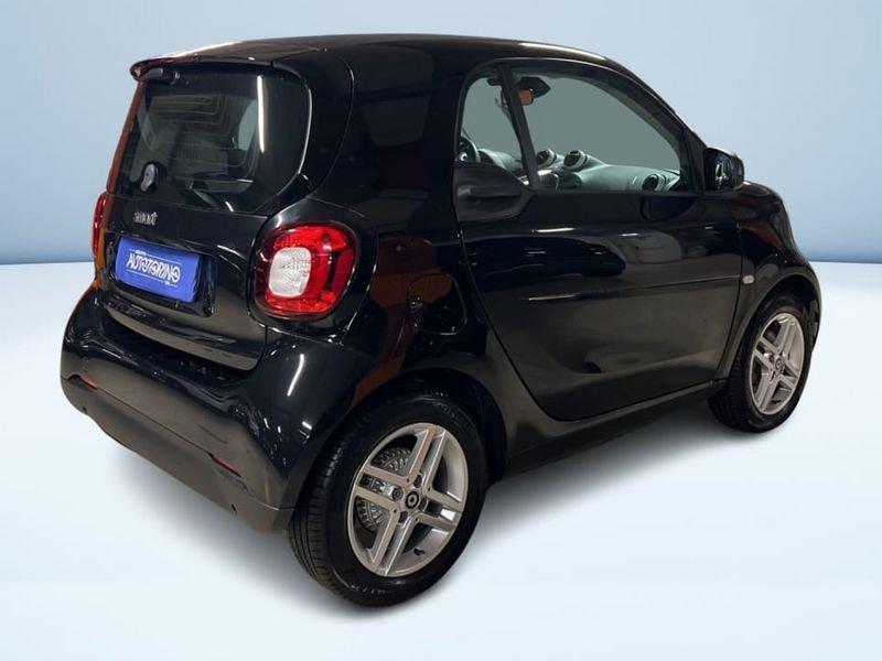 smart fortwo EQ PURE 4,6KW