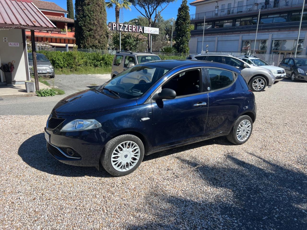 Lancia Ypsilon 1.2 69 CV 5 porte GPL Ecochic Silver