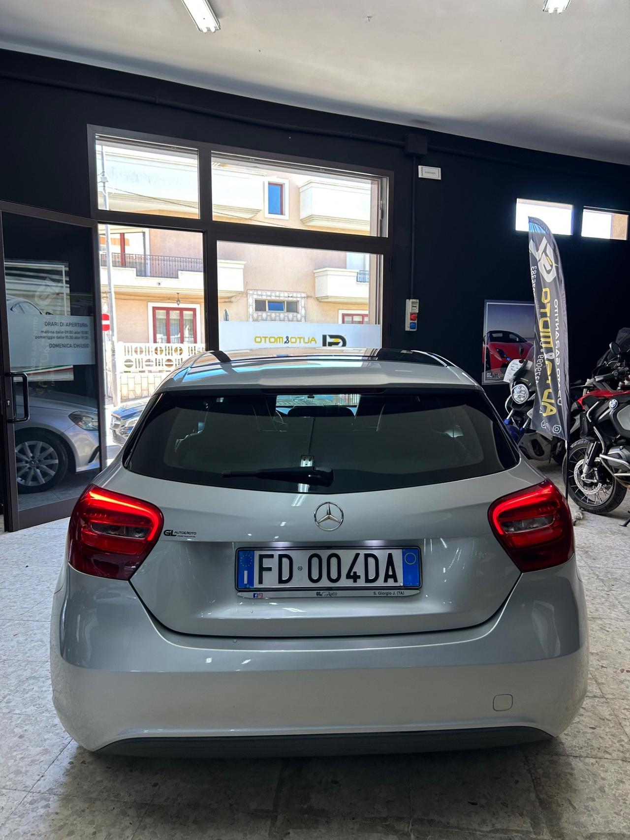 Mercedes-benz A 180 160 d Premium