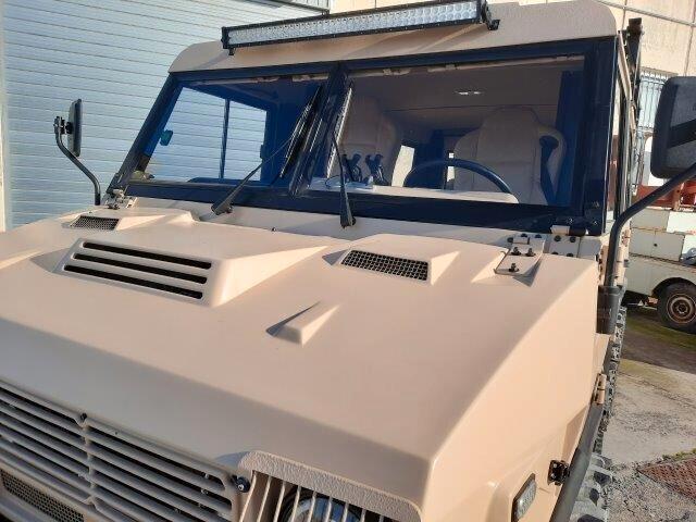 Iveco VM 90 2.8TDI 4X4 HARD TOP 9POSTI + CARRELLO