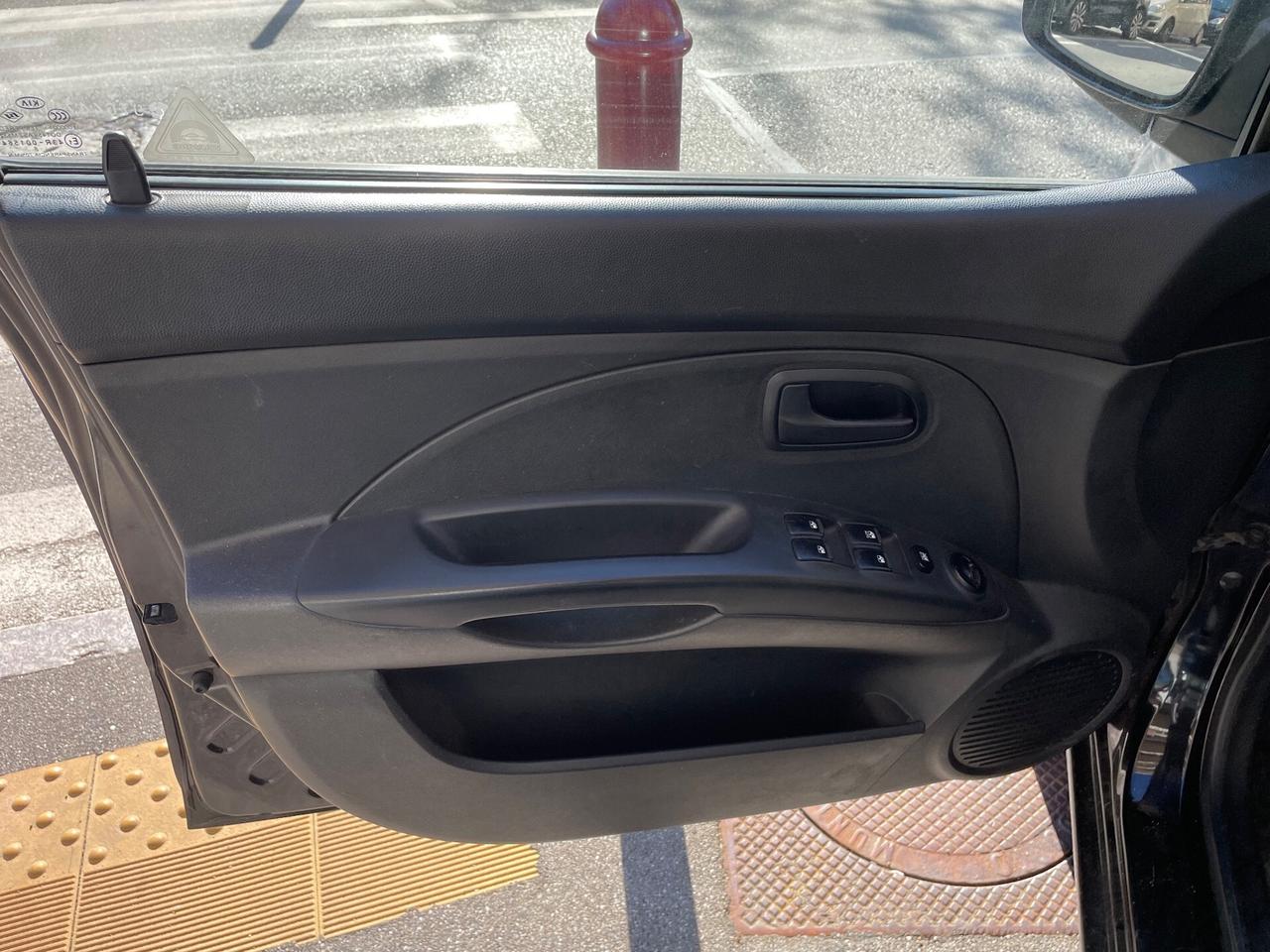 Kia Picanto 1.1 12V Hot Bi-Fuel/1PROP/GARANZIA