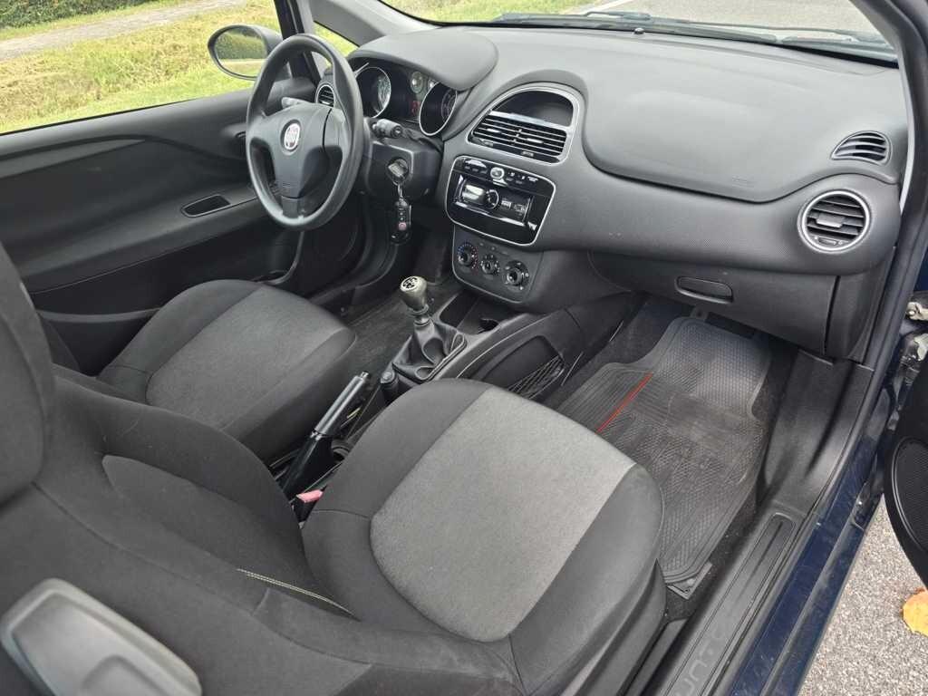 FIAT PUNTO EVO BENZ/METANO- EURO 6- OK NEOPATENTATI-