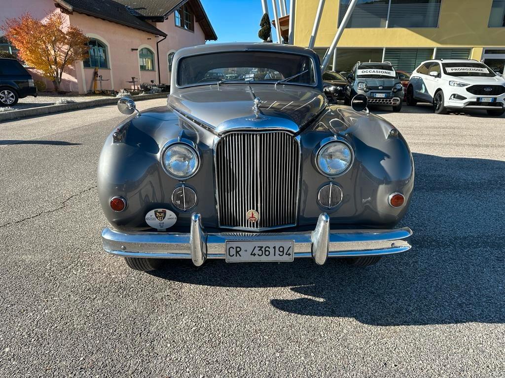 Jaguar MK IX