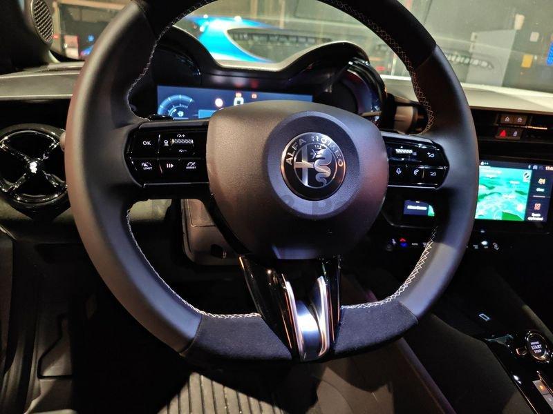 Alfa Romeo Junior Junior 1.2 145 CV Hybrid eDCT6 Milano Cortina 2026