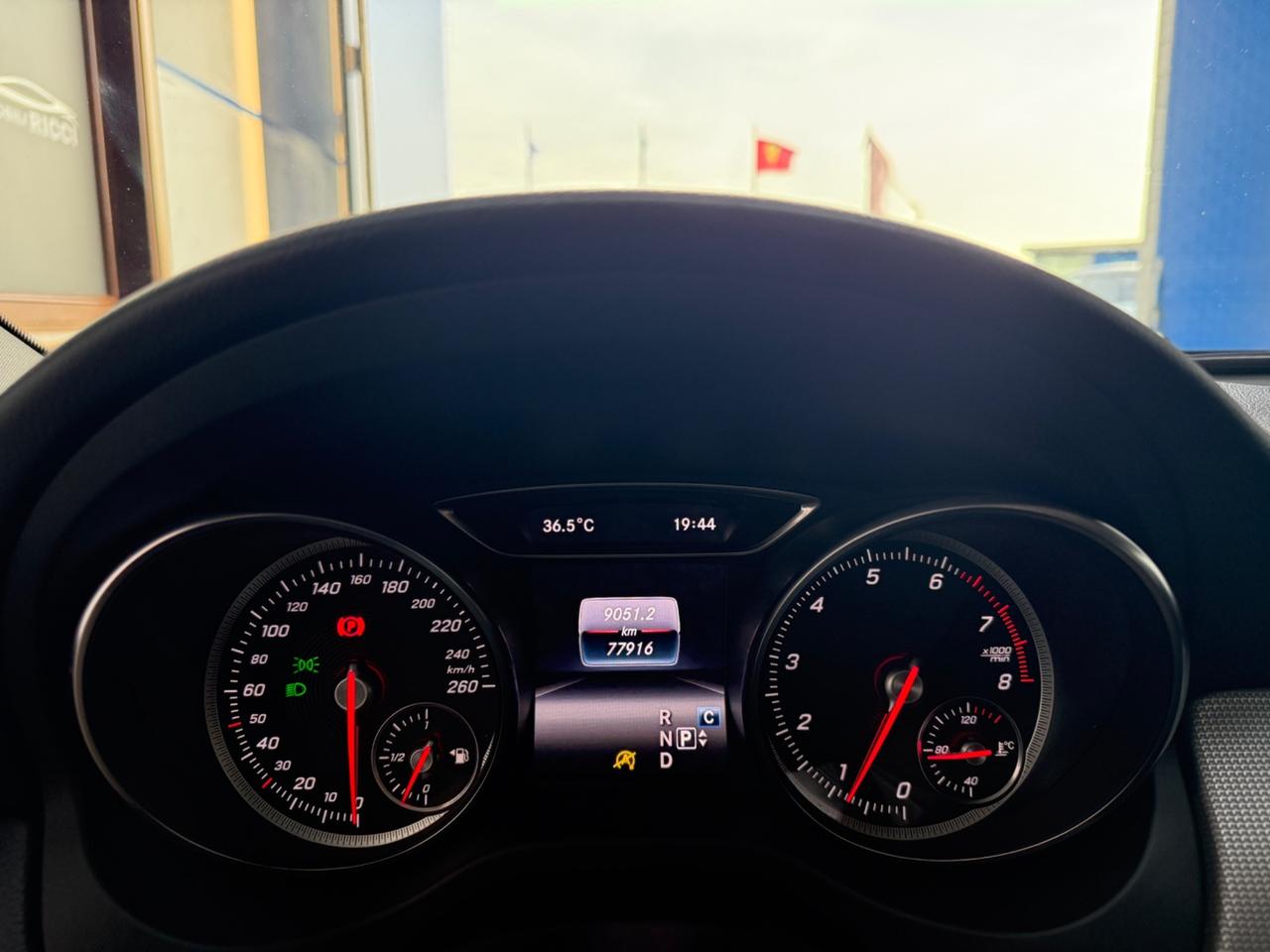 Mercedes-benz GLA 180 Sport 122CV