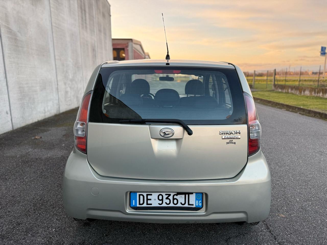 Daihatsu Sirion 1.0 Benzina 69cv NEOPATENTATI