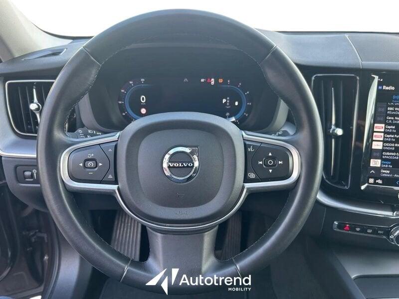 Volvo XC60 B4 197+14 CV AWD Automatica Mild Hybrid Momentum