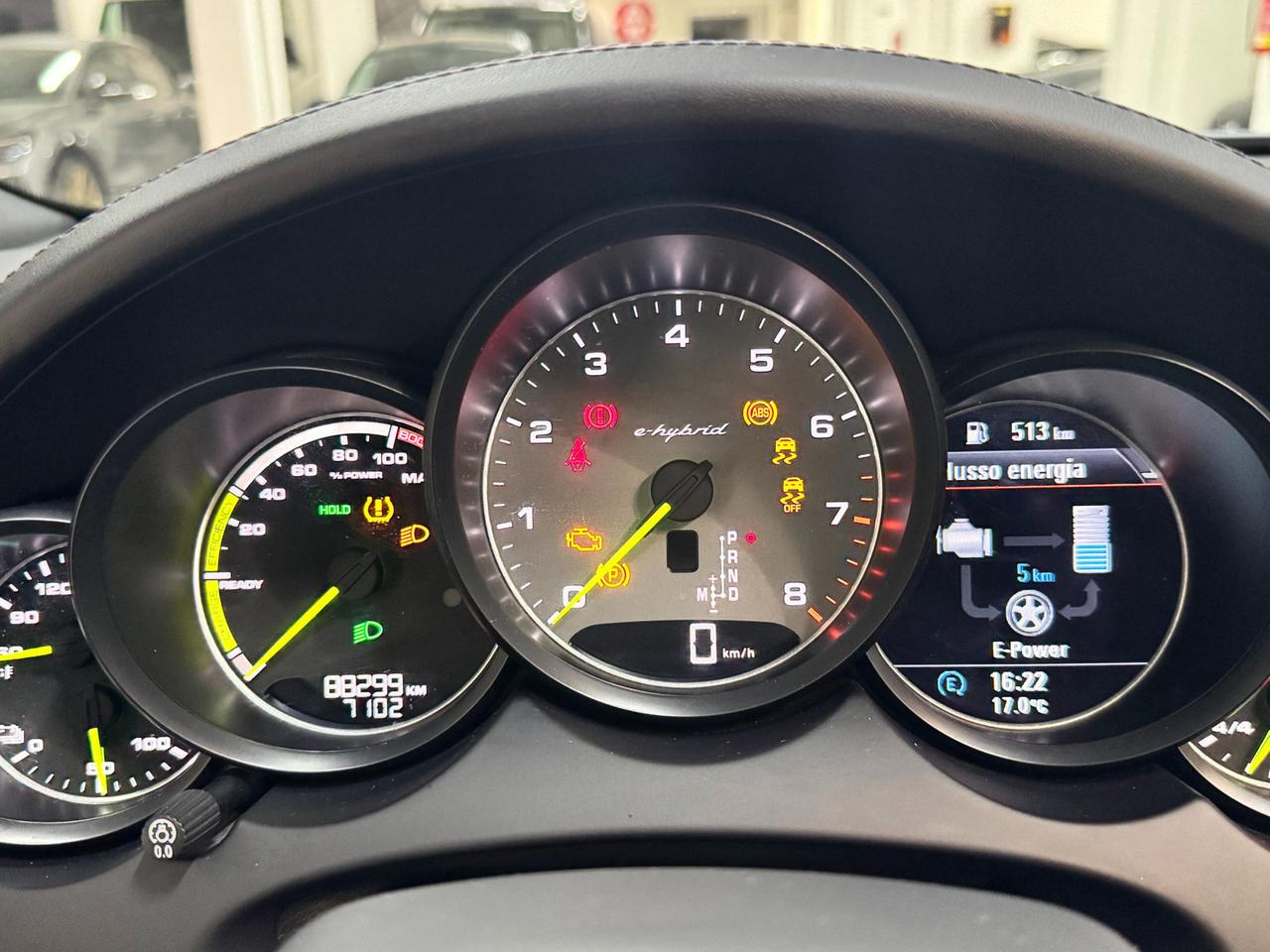 Porsche Cayenne 3.0 e-hybrid S tiptronic